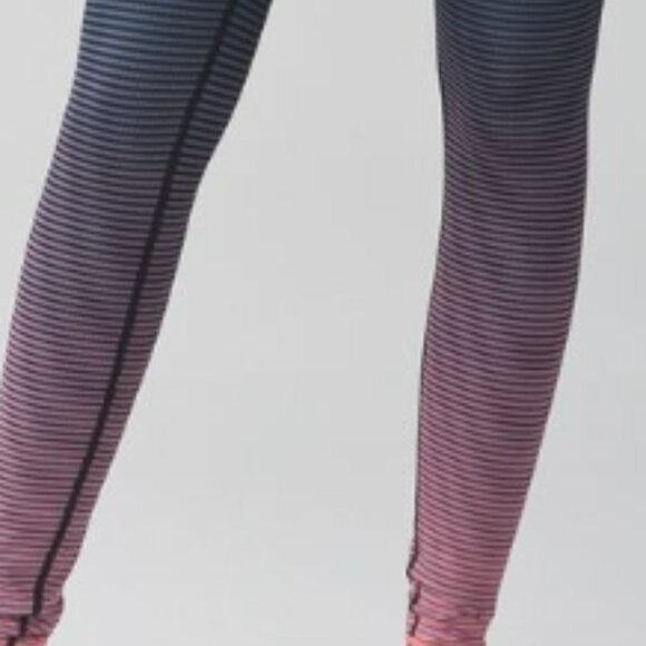 387. Lululemon Wunder Under Pant - Picture 8 of 9